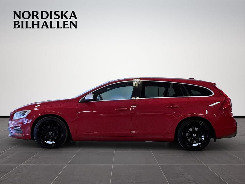 Bild 4 av Volvo V60 D4 Geartronic R-Design Nyservad Dragkrok Värmare