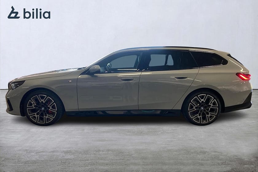 Bild 3 av BMW i5 xDrive40 Touring xDrive 40 | M Sport Pro | Innovation | Drag | 360