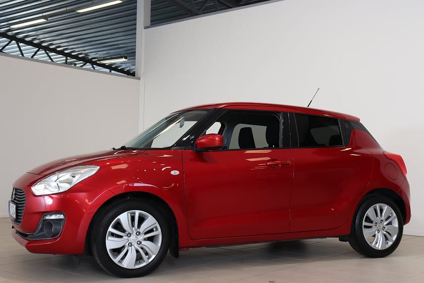 Bild 3 av Suzuki Swift Select 1.0 111hk B-Kamera Carplay M&K-värm Fullservad!