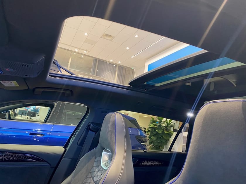 Bild 5 av Volkswagen Passat Variant eHybrid 272 DSG6 R-LINE "LAGERBIL"