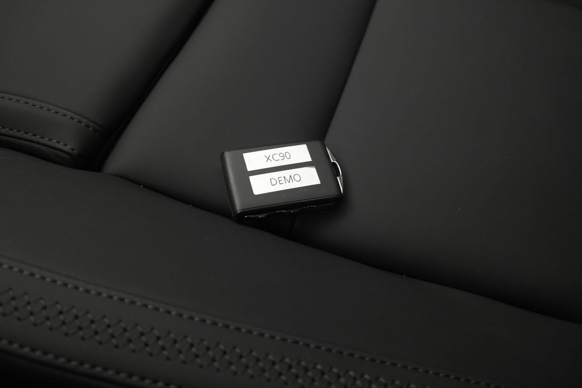 Volvo XC90 2025 - miniatyr 9