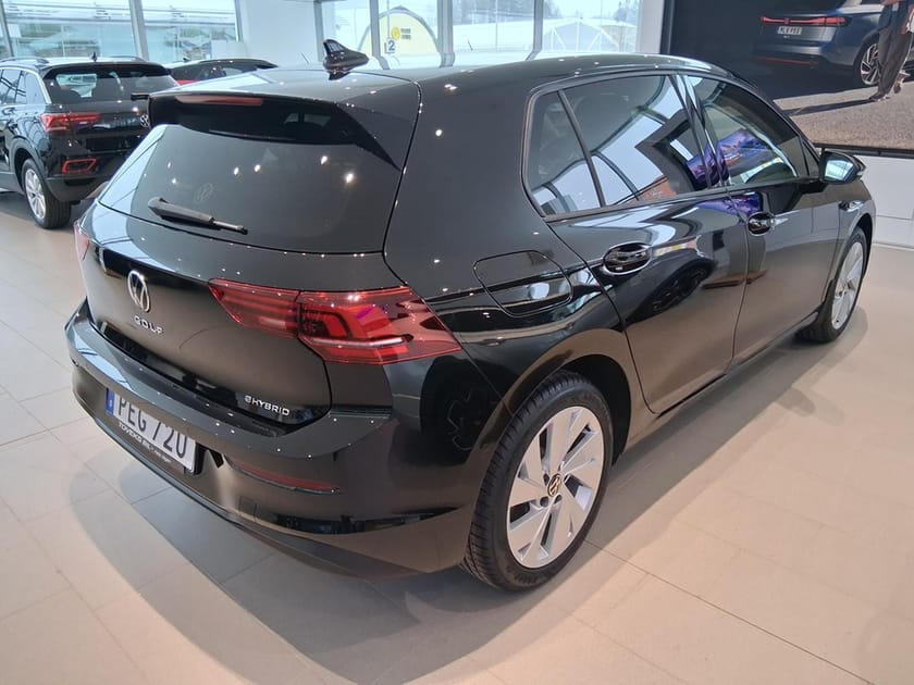 Bild 3 av Volkswagen Golf eHybrid LIFE E-HYBRID 204 HK DSG6
