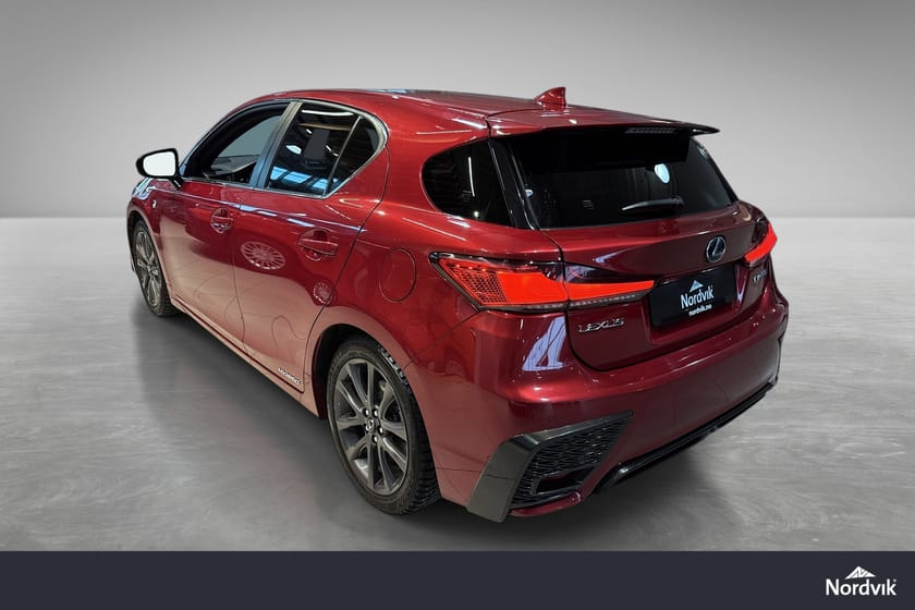 Bilde 3 av Lexus CT 200h Fin velholdt CT200 F Sport