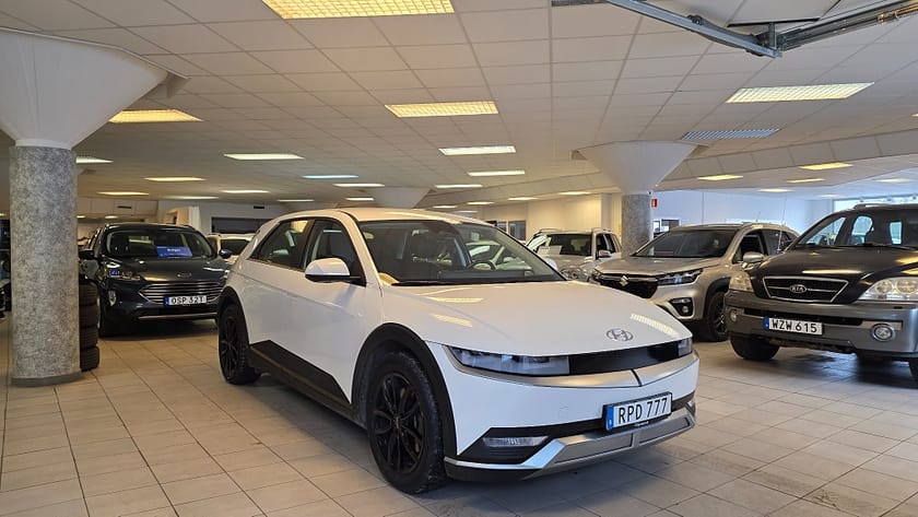 Bild 2 av Hyundai Ioniq 5 RWD 77.4 kWh Essential | El-stol | Kamera | Navi