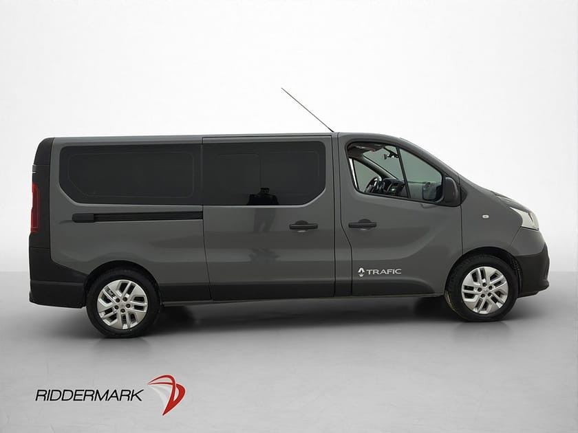Bild 2 av Renault Trafic Kombi Lång D-Värm PDC Bluetooth Farthållare 9-Sits