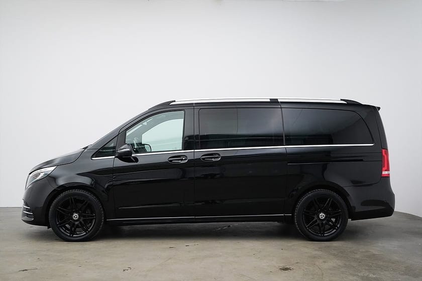 Bild 3 av Mercedes-Benz V 300d 3.1t V300d / 239hk / AMG / 360 / Moms