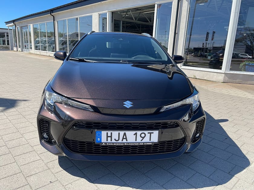 Bild 2 av Suzuki Swace Hybrid Endast 2289 mil 1.8 VVT-i E-CVT 122 hk