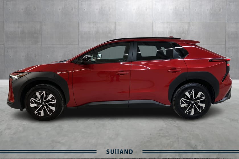 Bilde 2 av Toyota bZ4X AWD - Active tech