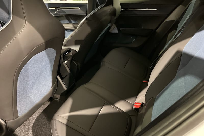 Volvo EX30 Single Motor Extended Range