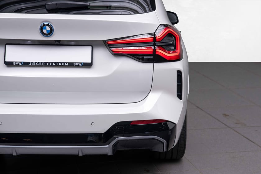 Bilde 4 av BMW iX3 Fully Charged Pano H.feste ACC HeadUP H/K