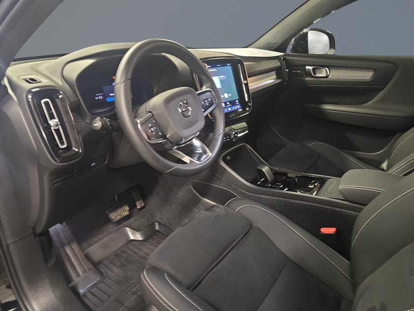 Bild 5 av Volvo EC40 Twin Motor Performance Ultra Black SE//Dragkrok//