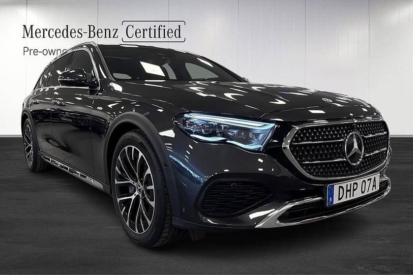 Bild 2 av Mercedes-Benz E 300 d e 4MATIC All-Terrain de Panorama Drag Distronic 360
