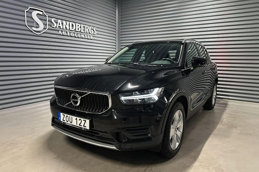 Bild 1 av Volvo XC40 T3 Momentum Backkamera Värmare Navi Keyless Eu6