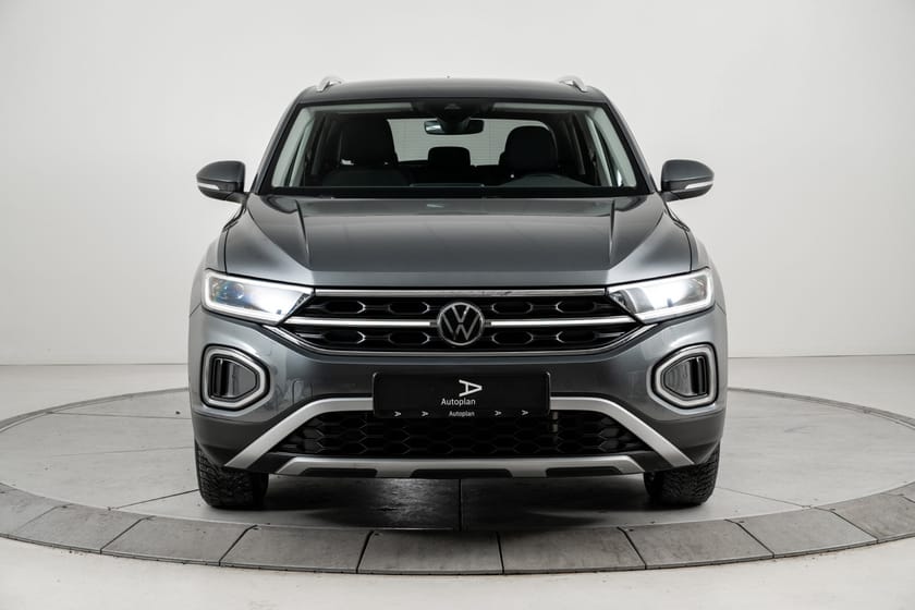 Bilde 3 av Volkswagen T-Roc 2,0 TDI 150hk Style 4MOTION ACC Krok Webasto Rattvarme