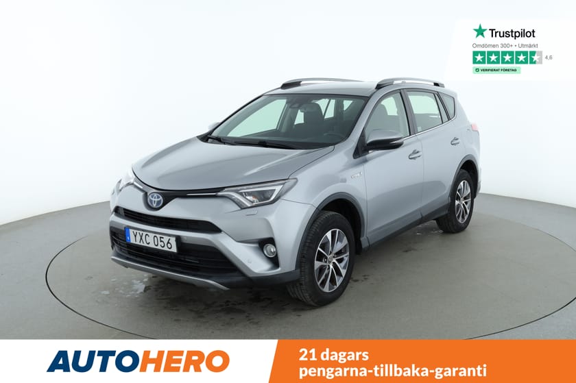 Bild 1 av Toyota RAV4 Hybrid AWD / Dragkrok, Rattvärme