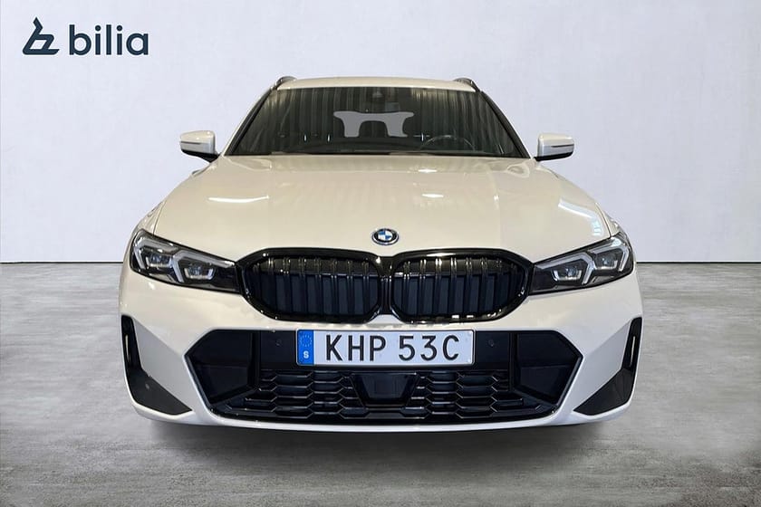 Bild 5 av BMW 330e xDrive Touring M Sport | Värmare Rattvämre Navi Carplay
