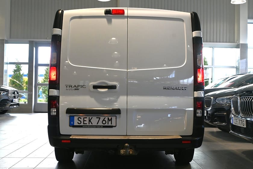 Bild 4 av Renault Trafic Skåpbil 3.0t 2.0 dCi EDC 170hk L2 Lång Drag Navi Kamera