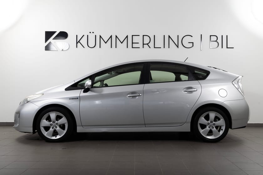Bild 1 av Toyota Prius Hybrid Automat JBL HUD BACKKAMERA KEYLESS