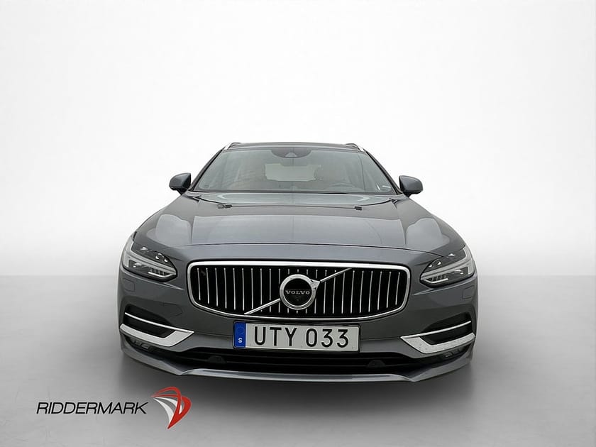 Bild 2 av Volvo V90 D5 AWD Inscription Pano B&W HUD 4-Zon Skinn Drag