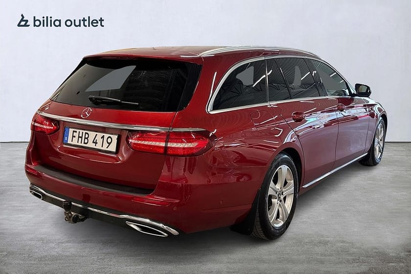 Bild 4 av Mercedes-Benz E 220 T d Avantgarde B-kam Drag Navi Döda Vinkel