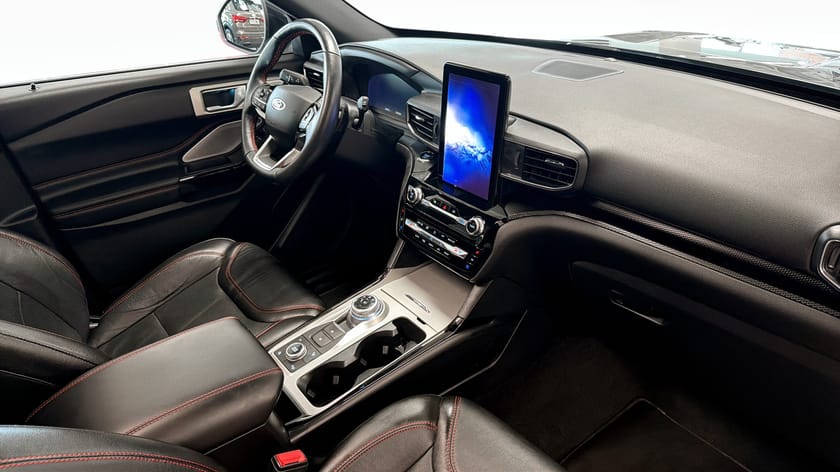 Bild 3 av Ford Explorer Plug-In Hybrid SelectShift, 457hk 3.0 AWD