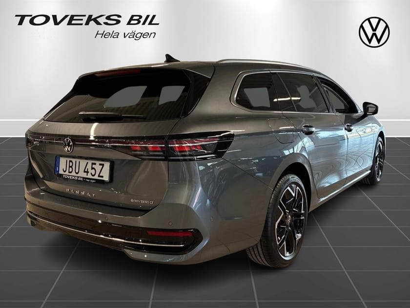 Bild 3 av Volkswagen Passat Variant eHybrid 272 DSG6 ELEGANCE