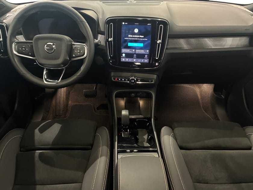 Bild 2 av Volvo XC40 Recharge Twin Plus