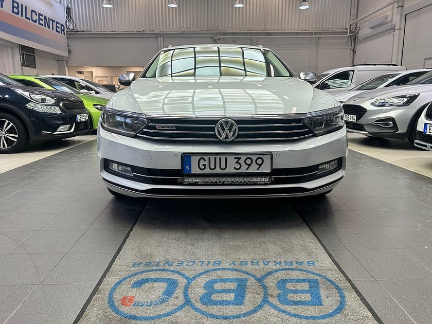 Bild 2 av Volkswagen Passat Sportscombi 2.0 TDI DPF SCR BMT 4Motion GT Drag/Navi