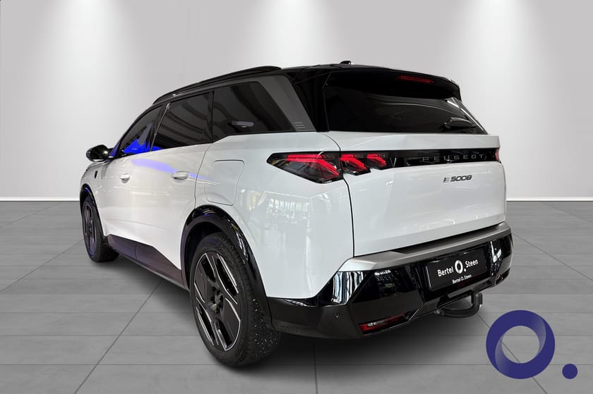 Bilde 3 av Peugeot E-5008 2024|7-seter|Hengerfeste|Topp utstyrt