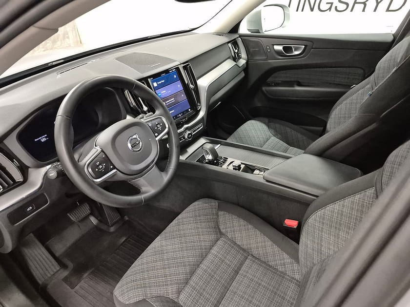 Bild 2 av Volvo XC60 AWD B4 MILDHYBRID 197HK 4x4 Core