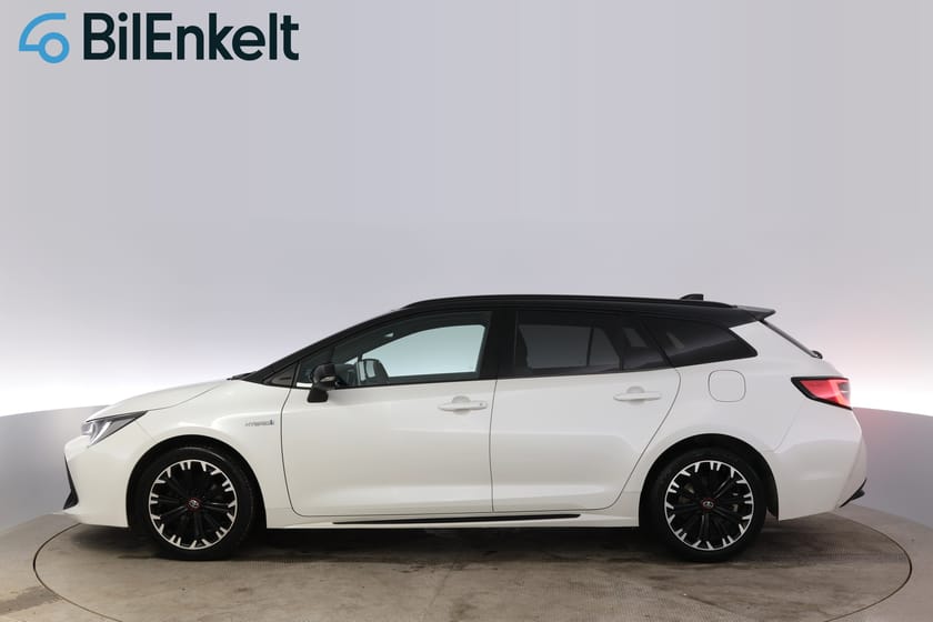 Bild 5 av Toyota Corolla Touring Sports Hybrid TS GR SPORT Bi-Tone B-Kamera
