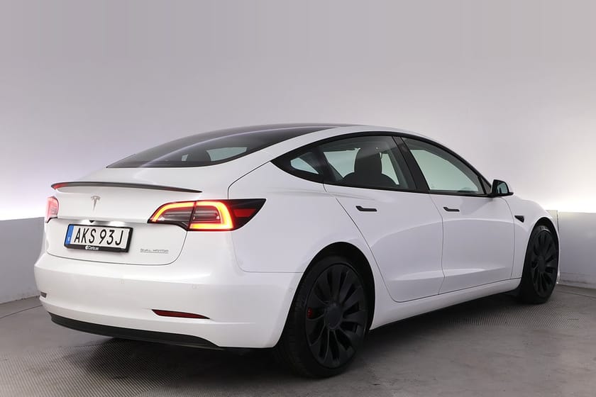 Bild 5 av Tesla Model 3 Performance AWD Refresh Autopilot Panorama