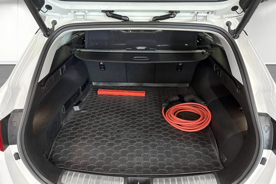 picture of a car