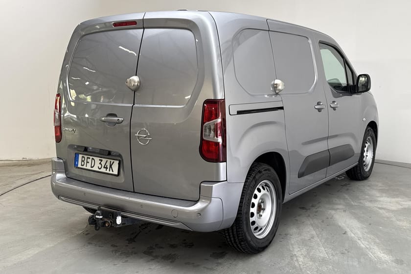 Bild 3 av Opel Combo-e Cargo 50kWh Skåp (136hk) Dragkrok