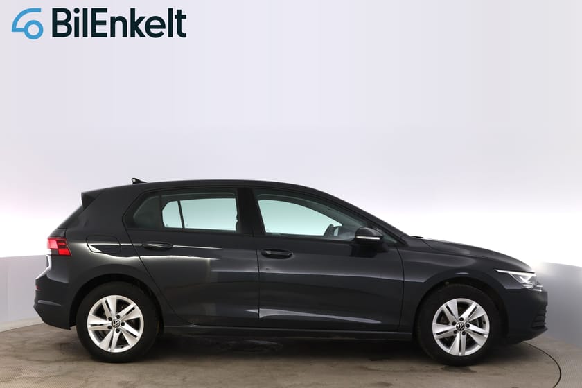 Bild 2 av Volkswagen Golf 1.0 eTSI DSG Navi Cockpit Carplay