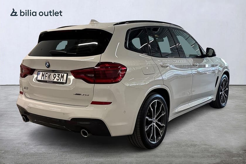 Bild 3 av BMW X3 xDrive30d M Sport Pano 360° Elstolar Drag HUD