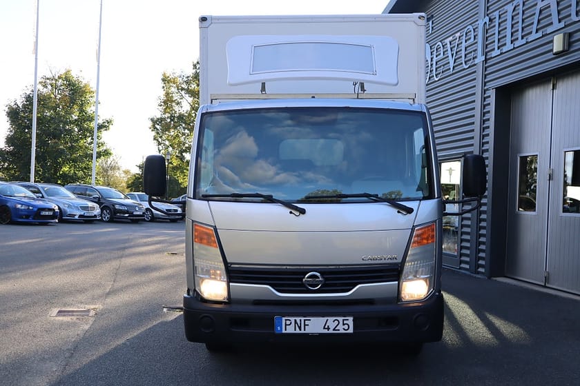Bild 2 av Nissan NT400 Single Cab Platform Cabstar 3.5t 2.5D Lågmil Svensksåld