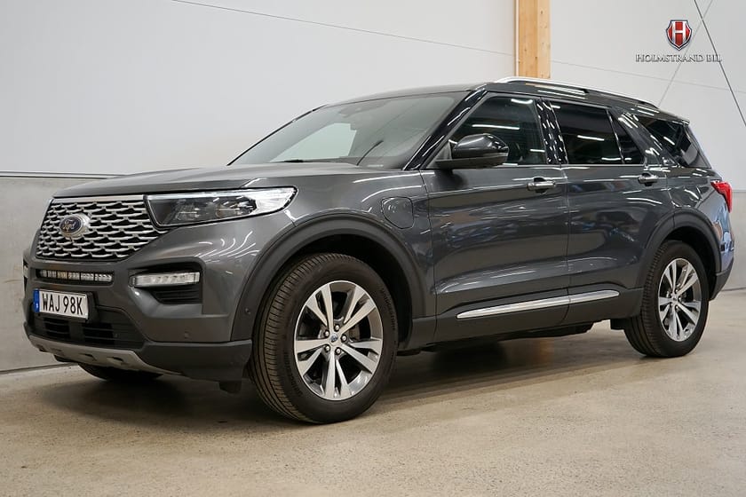 Bild 4 av Ford Explorer Plug-In Hybrid Platinum 7-sits Pano Drag B&O Massage