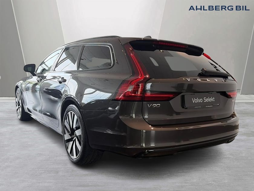 Bild 3 av Volvo V90 T6 Plus Dark Nordic Edition. Backkamera, Drag, Navi, Adaptiv farthållare, Tonade rutor