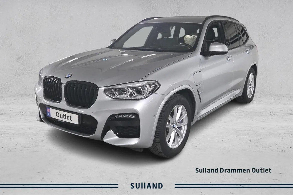 Bilde av BMW X3 xDrive30e