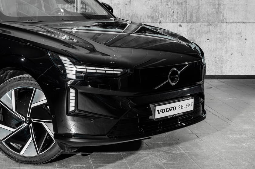 Bilde 2 av Volvo EX90 Twin Motor Performance Ultra 6seter Bowers 22" Luft Massasje