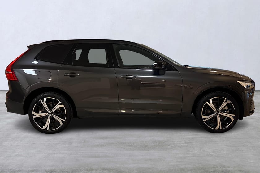 Bild 3 av Volvo XC60 Recharge T6 Plus Dark