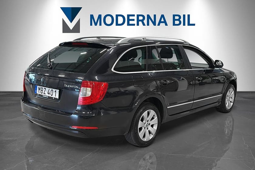 Bild 5 av Škoda Superb Kombi Skoda 2.0 TDI 4x4 170hk Dragkrok Kamrem bytt Motorvärmare