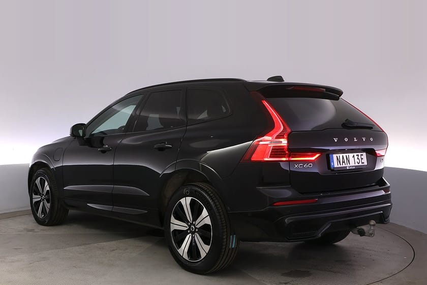 Bild 4 av Volvo XC60 Recharge T6 AWD Plus Dark Drag Pano HK Elstol 360