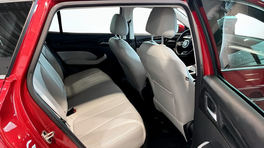 Bild 5 av MG 5 Long Range MG5 LR LUXURY 61 KWH Laddkort värde 15.000kr ingår