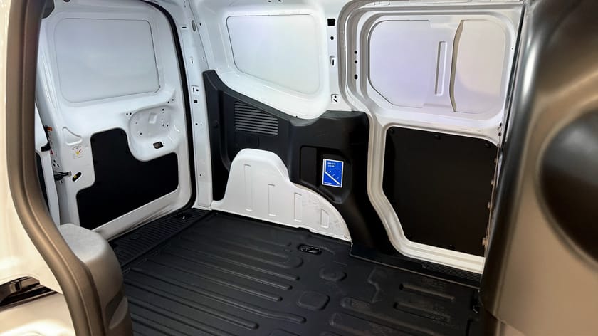Bild 5 av Ford Transit Courier LIMITED SKÅP 125 A FWD |DEMO|