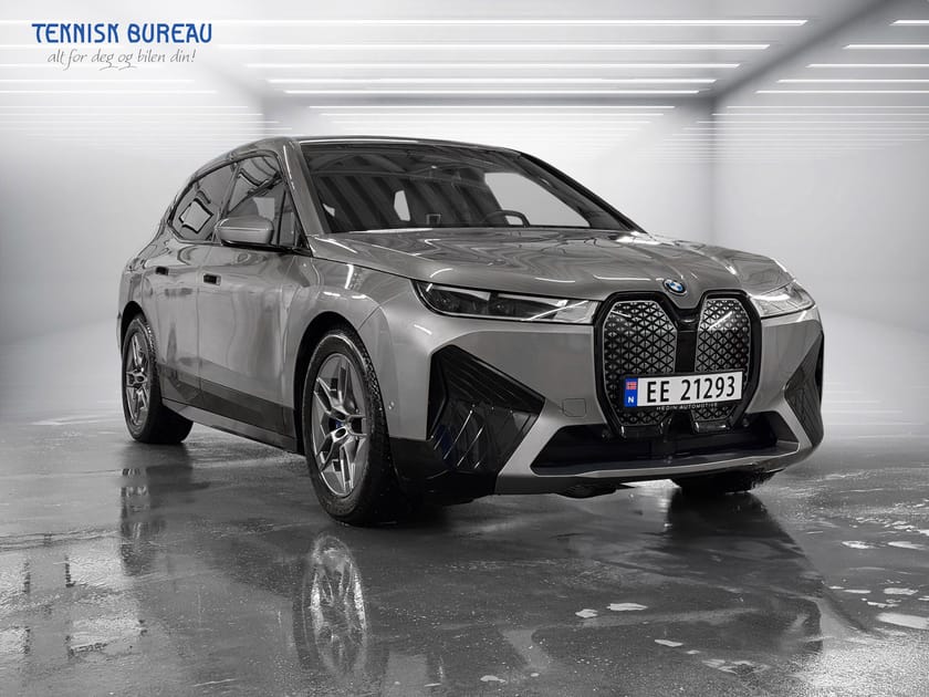 Bilde 3 av BMW iX xDrive40 4hjulstyring Luftfjæring Sportpakke