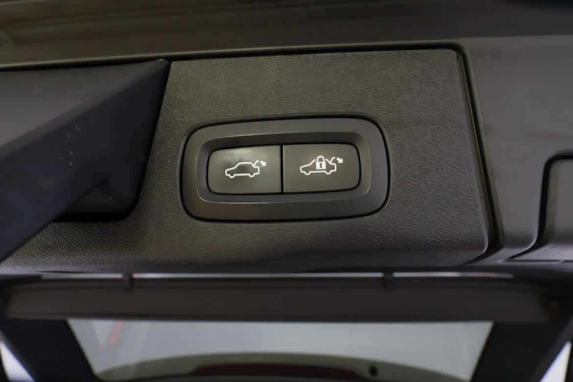 Volvo XC60 2022 - miniatyr 18