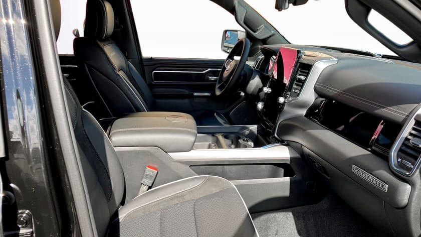 Bild 3 av RAM 1500 Crew Cab LARAMIE