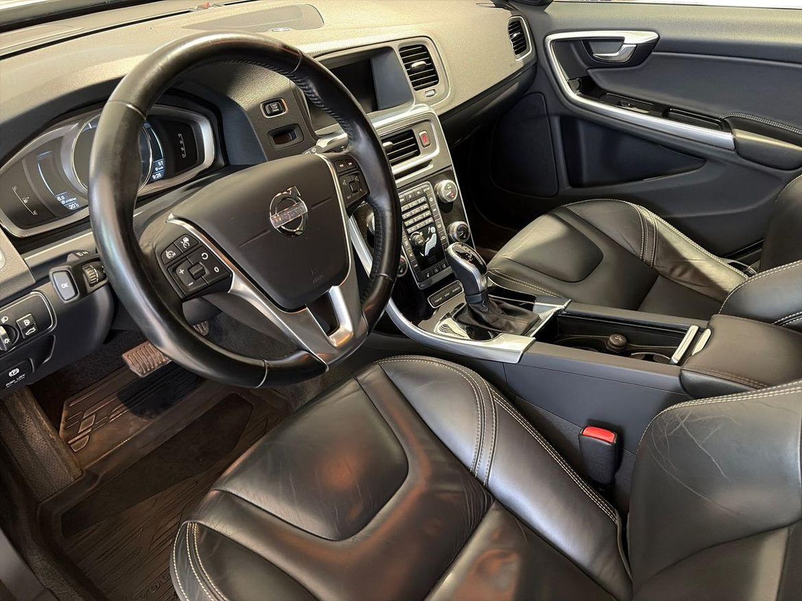 Volvo V60 2015 - miniatyr 8